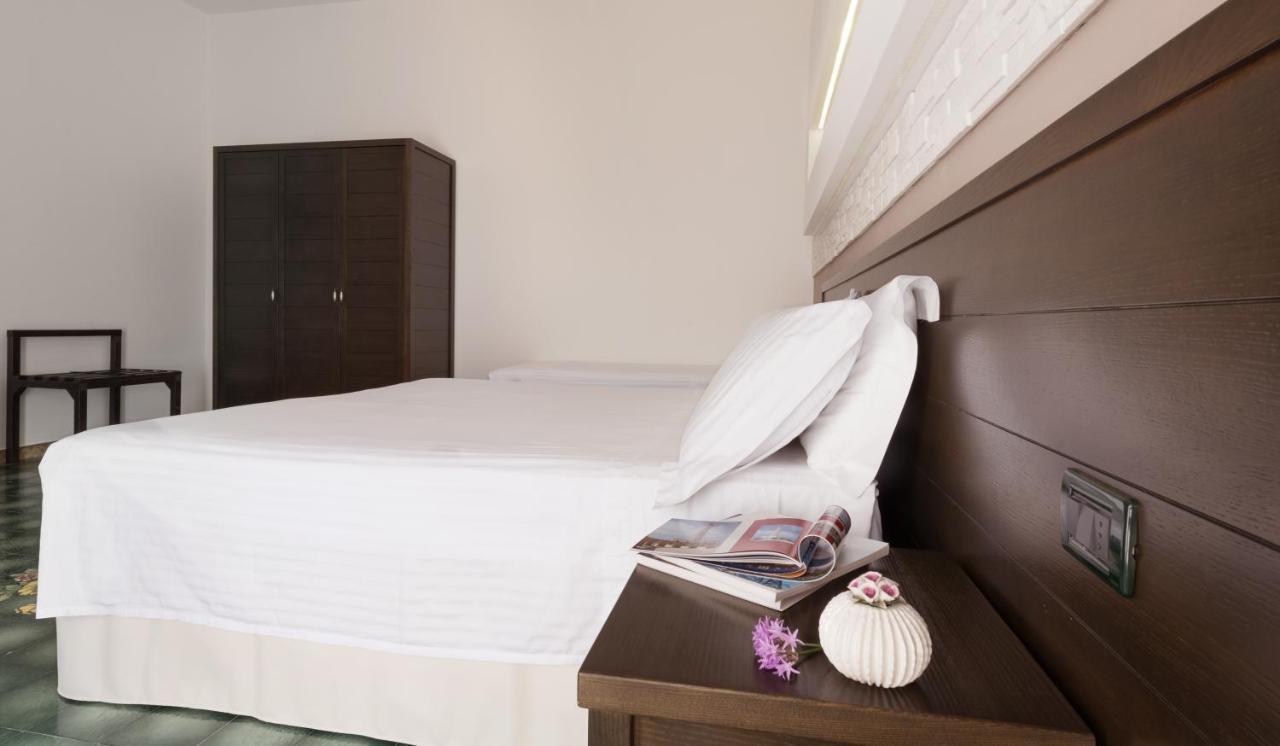 La Chiocciola Bed & Breakfast Castrignano del Capo Exterior photo