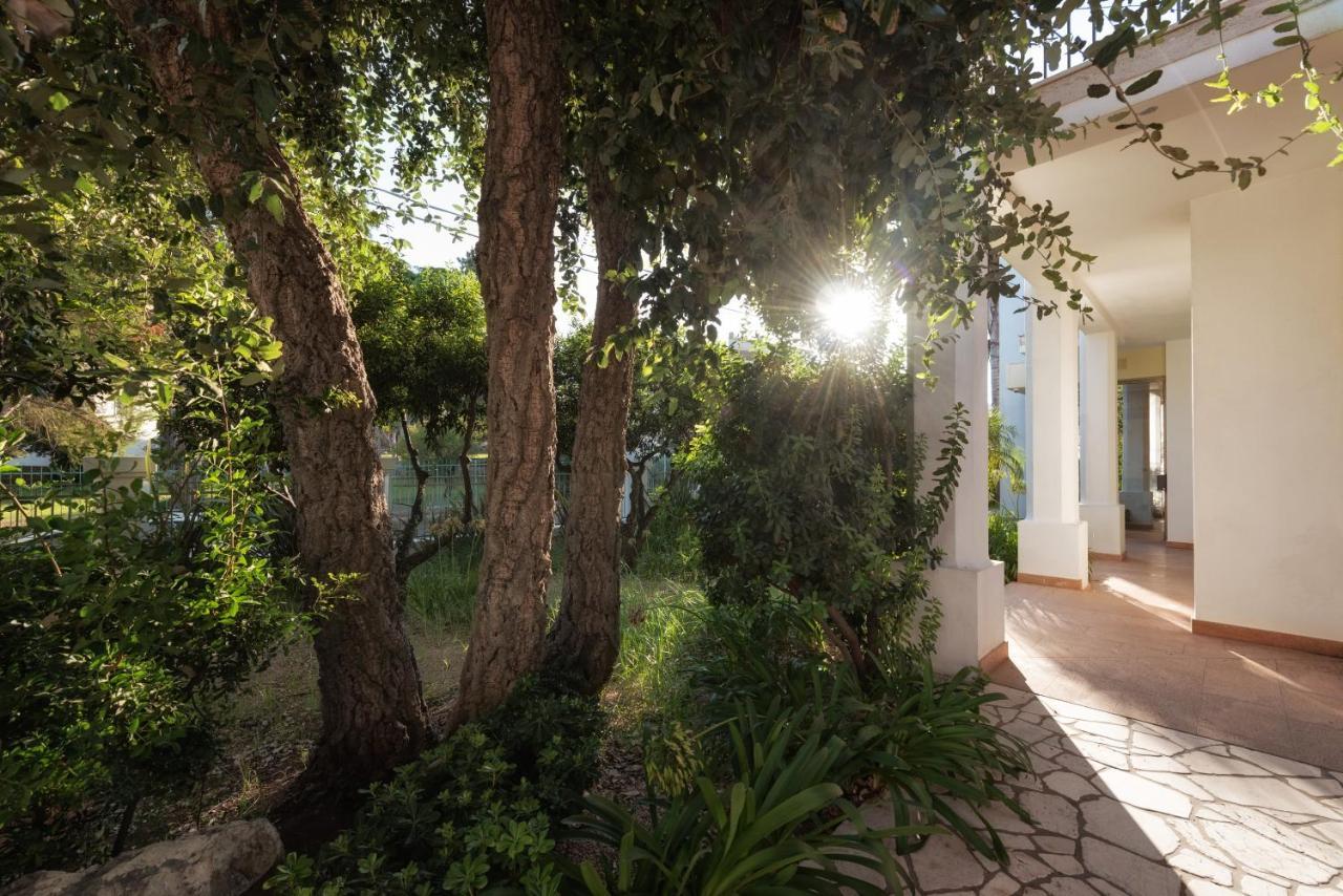 La Chiocciola Bed & Breakfast Castrignano del Capo Exterior photo