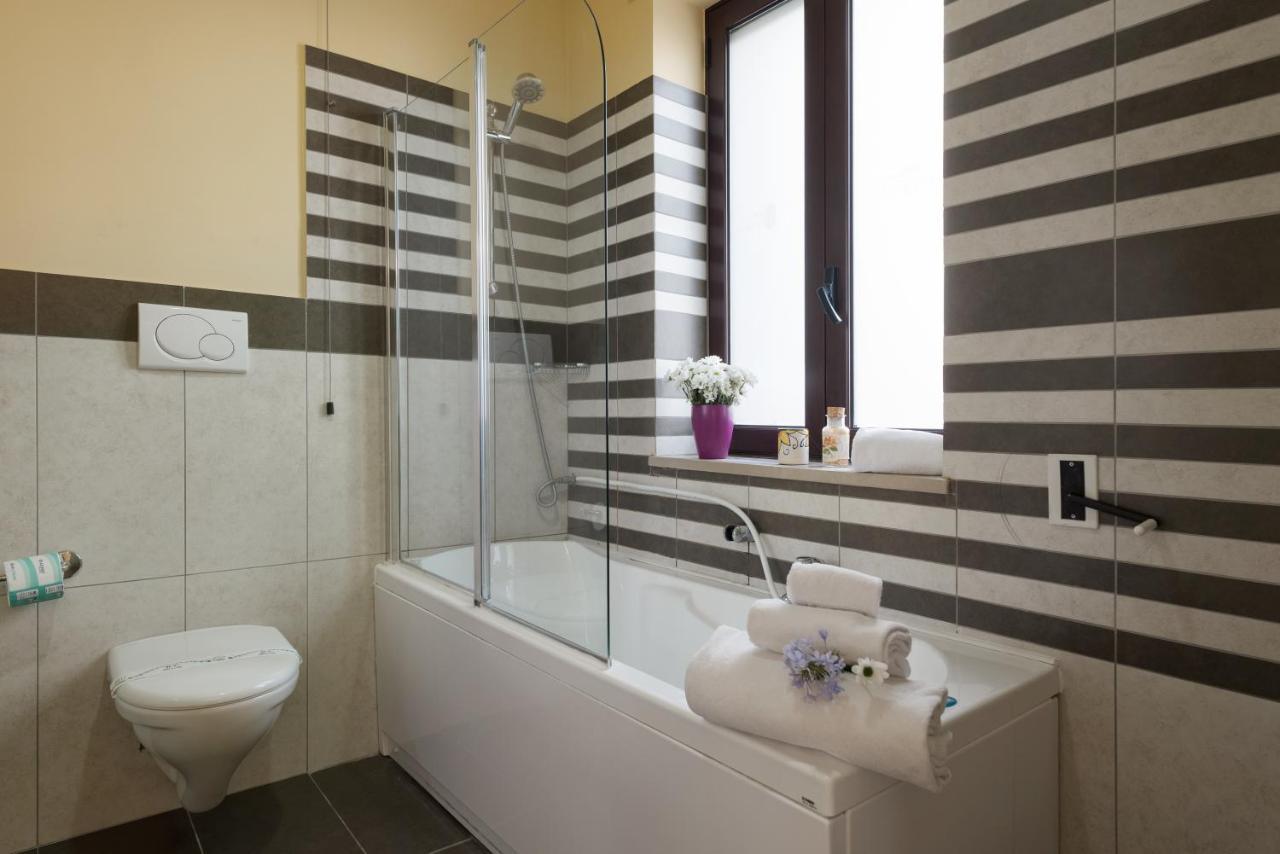 La Chiocciola Bed & Breakfast Castrignano del Capo Exterior photo